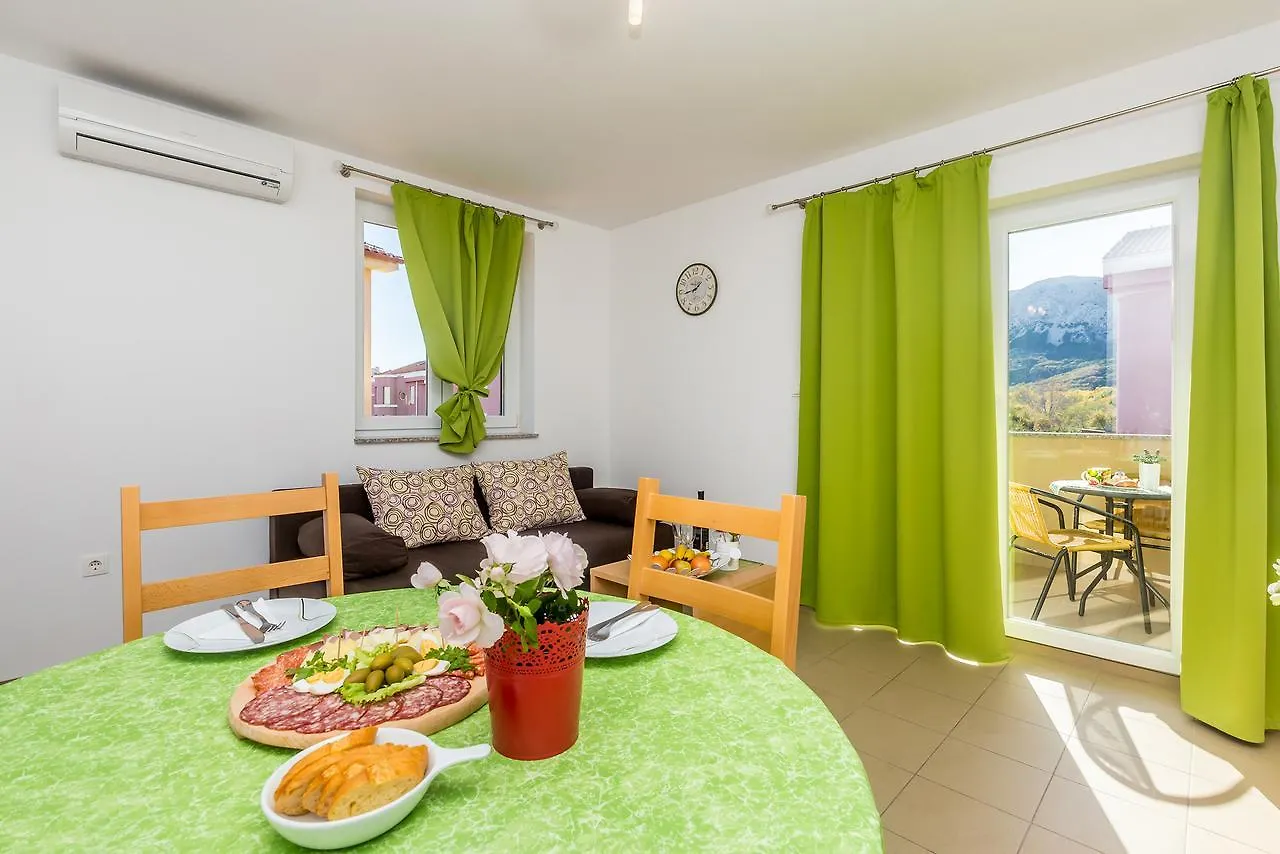 Apartments Mirica Baska