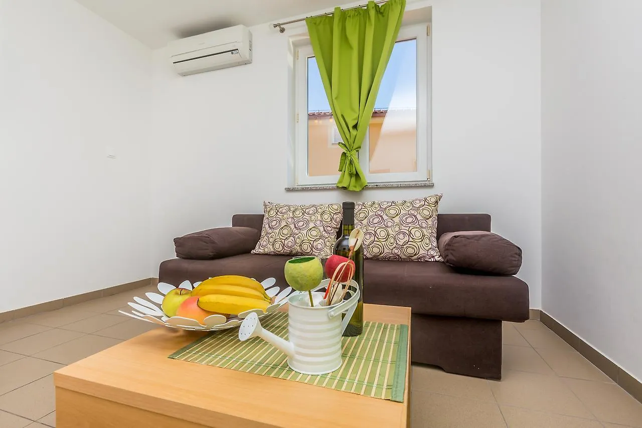 Apartments Mirica Baska
